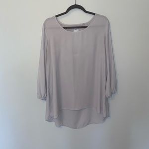 Gray blouse with lace detailing🌟